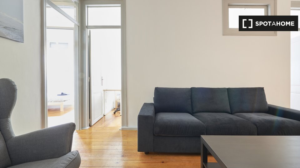 Double room Lisbon, 4 beds — photo 16