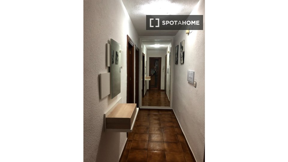 Apartment Granada, 3 beds, 75m² — photo 2