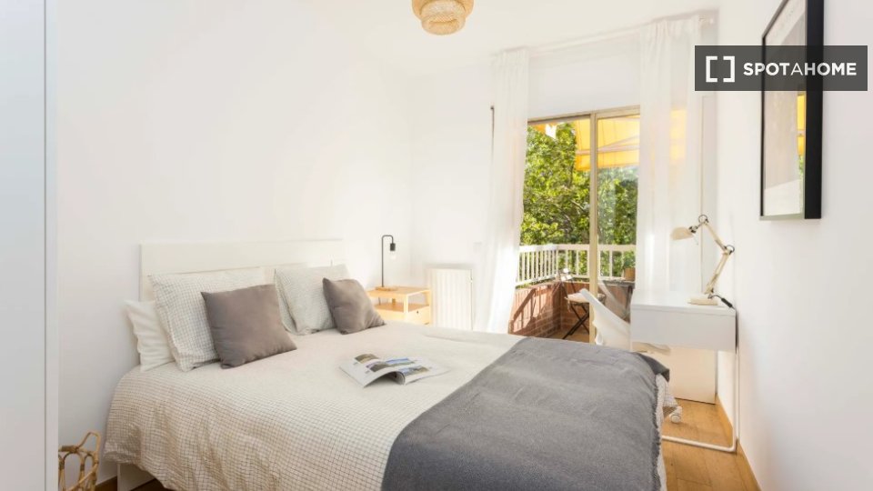 Double room Barcelona, 5 beds — photo 7