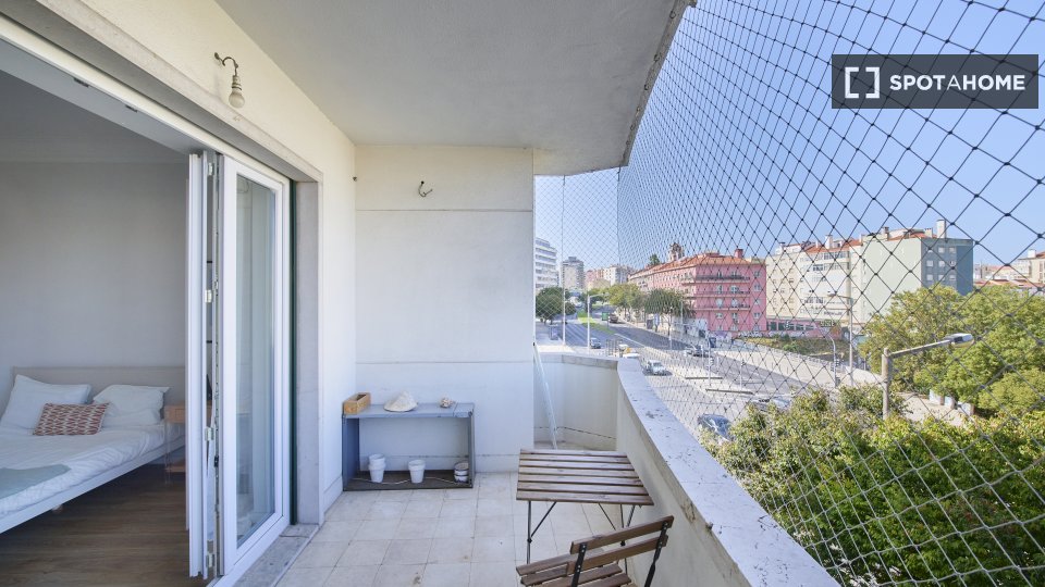 Double room Lisbon, 4 beds — photo 4