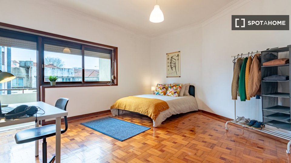 Double room Porto, 4 beds, 160m² — photo 7