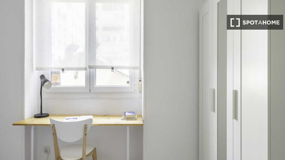 Double room Madrid, 4 beds — photo 33