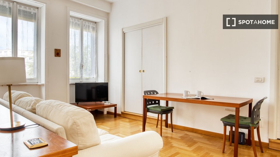 Apartment Milan, 1 bed, 53m² — photo 16