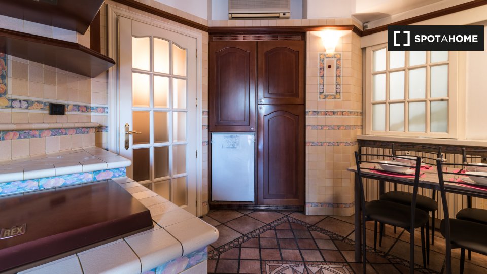 Camera doppia Milano, 4 camere, 130m² — foto 3
