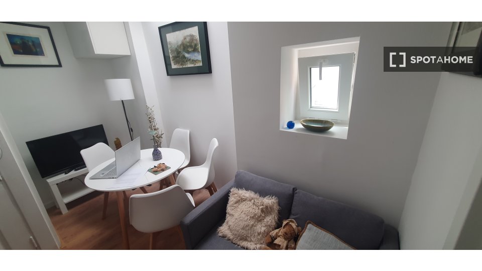 Apartment Lisbon, 2 beds — photo 52