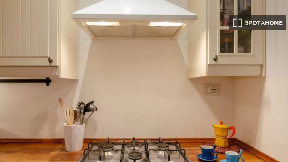 Apartment Genoa, 2 beds — photo 14