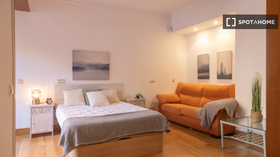 Double room Madrid, 11 beds — photo 2