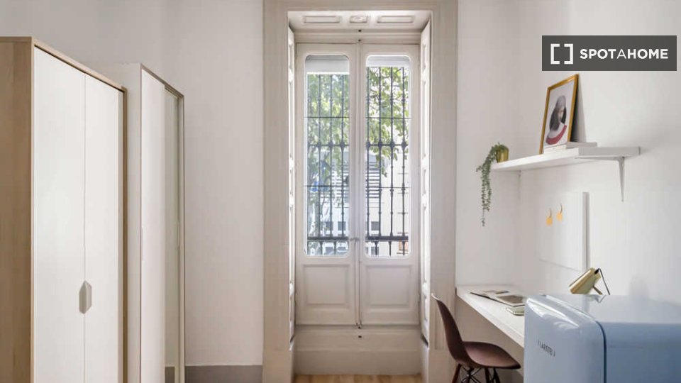 Double room Madrid, 67 beds — photo 57