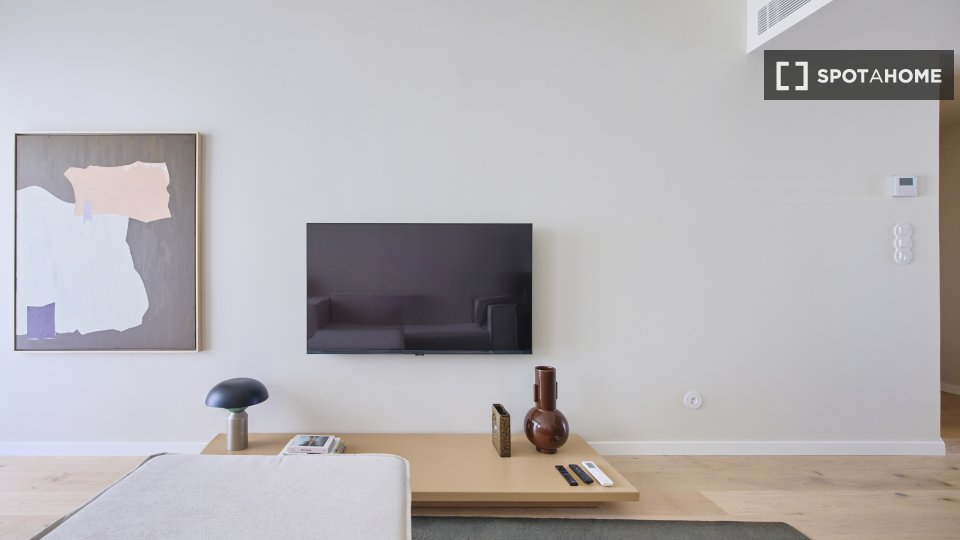 Apartment Lisbon, 1 bed — photo 19