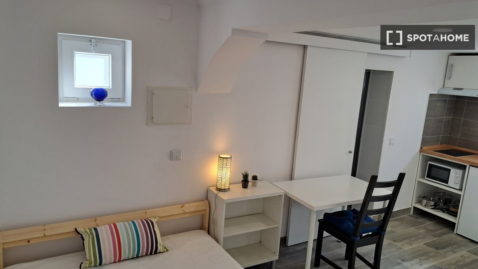 Apartment mono Lisbon, 20m² — photo 3