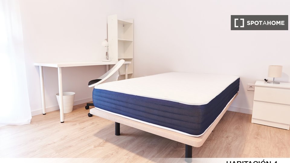 Double room Seville, 5 beds — photo 38