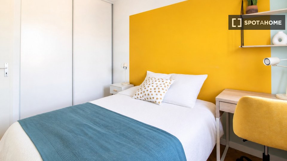 Chambre double Paris, 4 chambres — photo 21