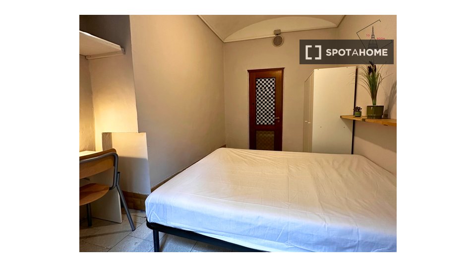 Double room Turin, 3 beds — photo 31