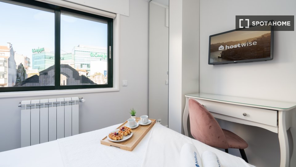 Apartment Porto, 4 beds, 120m² — photo 5