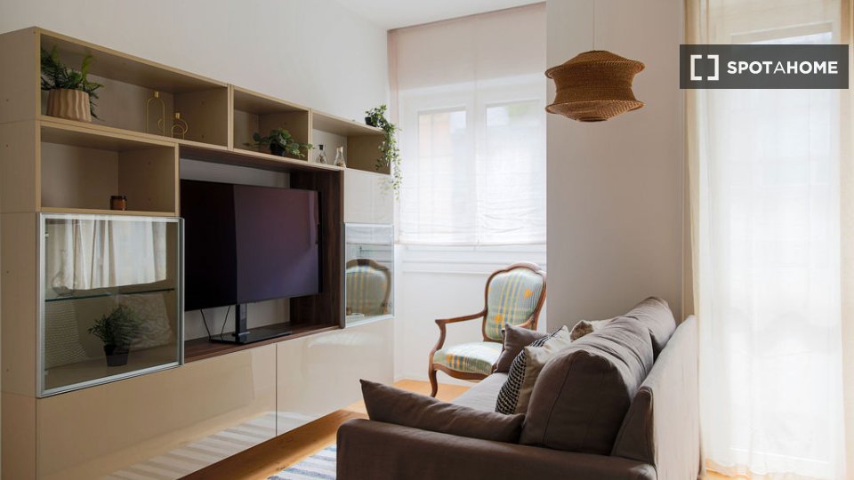 Apartment Milan, 1 bed, 57m² — photo 4