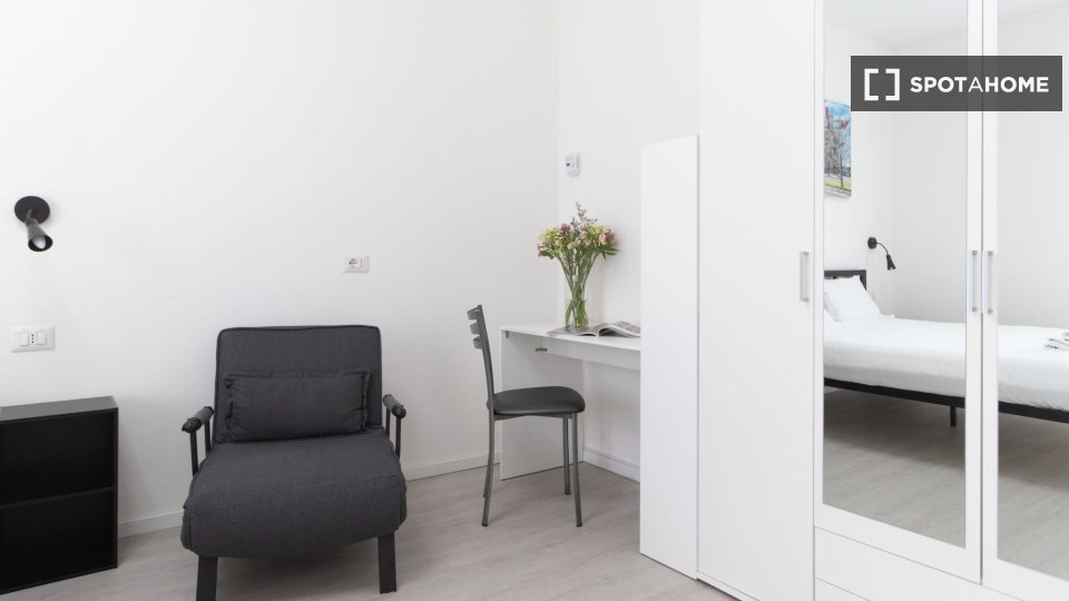 Apartment Milan, 1 bed, 42m² — photo 17