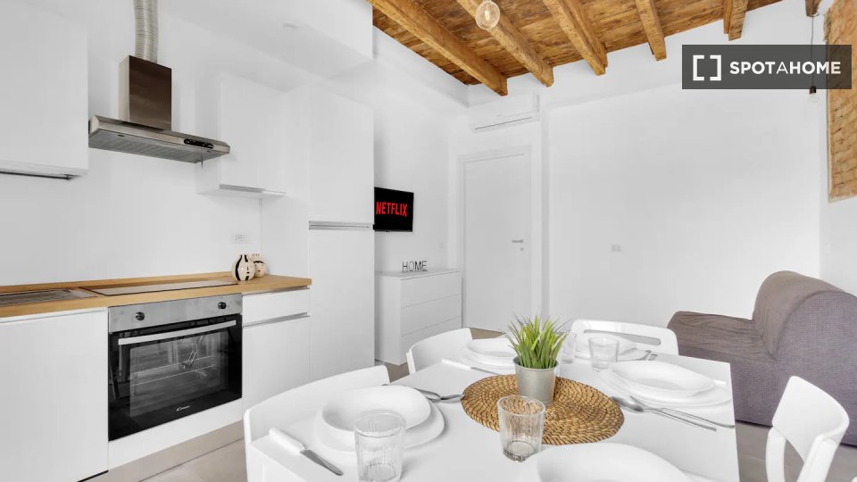 Apartment Milan, 1 bed — photo 16