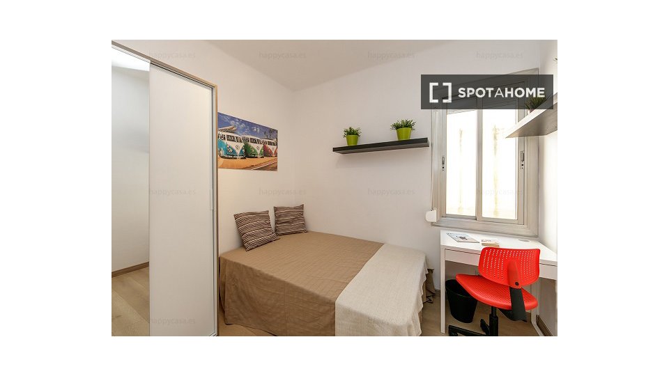 Double room Barcelona, 10 beds — photo 25