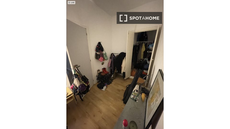 Double room Madrid, 1 bed, 80m² — photo 5