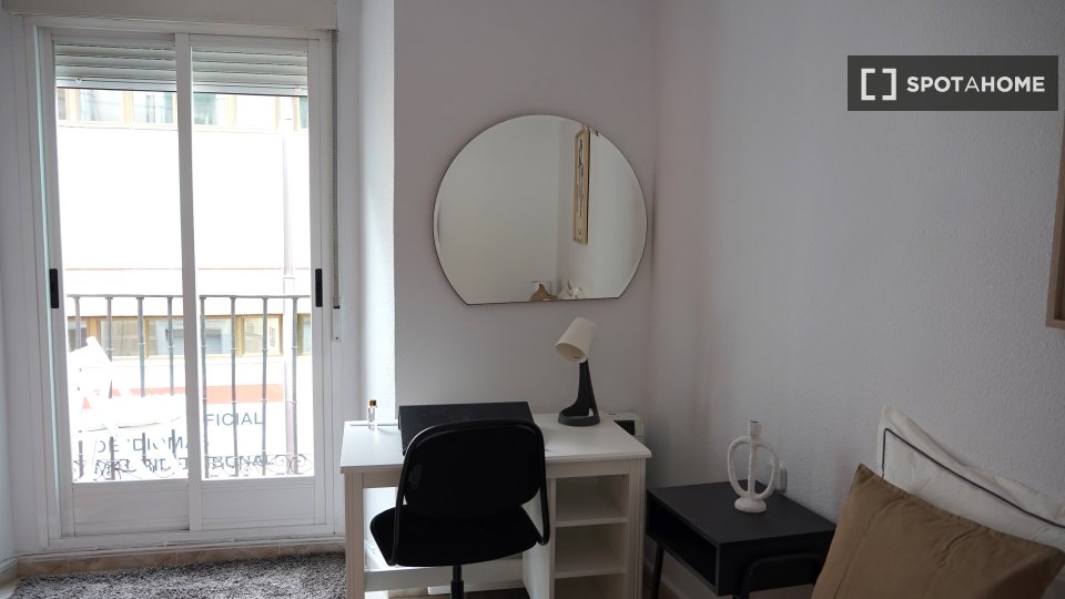 Double room Madrid, 6 beds — photo 62