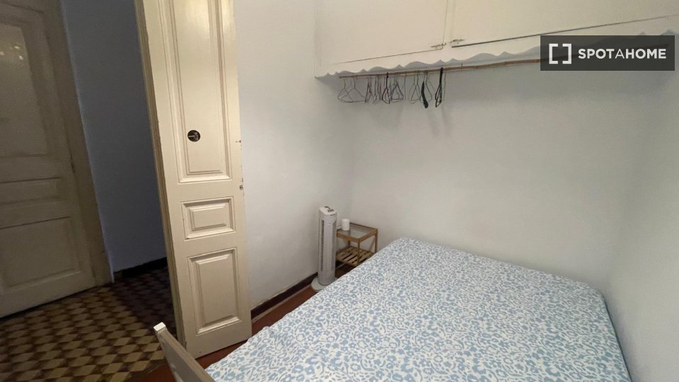Double room Barcelona, 5 beds, 100m² — photo 6