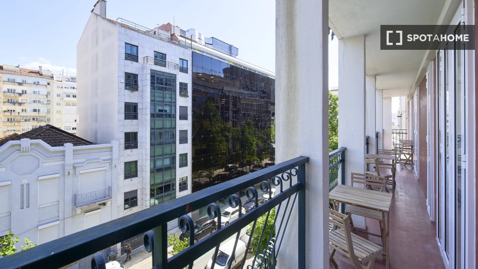 Double room Lisbon, 7 beds — photo 14