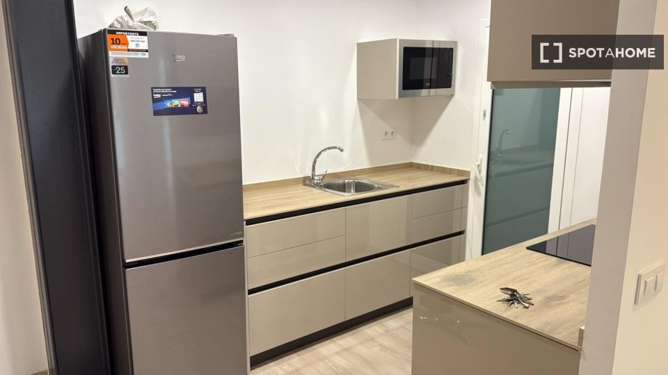 Apartment Barcelona, 2 beds, 60m² — photo 2
