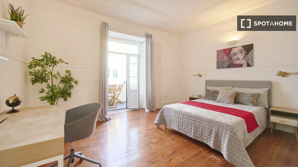 Double room Lisbon, 6 beds — photo 10