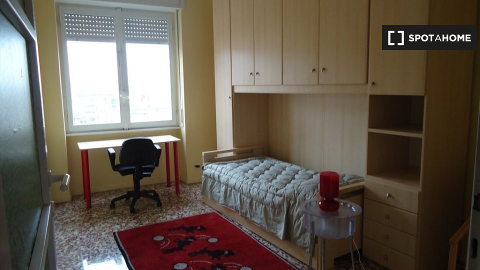 Double room Milan, 1 bed — photo 9