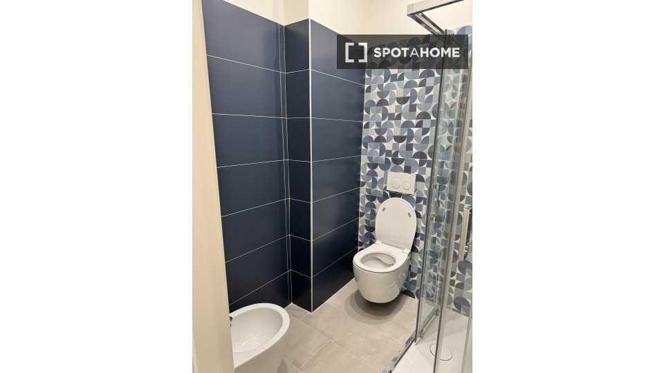 Double room Florence, 3 beds, 130m² — photo 11