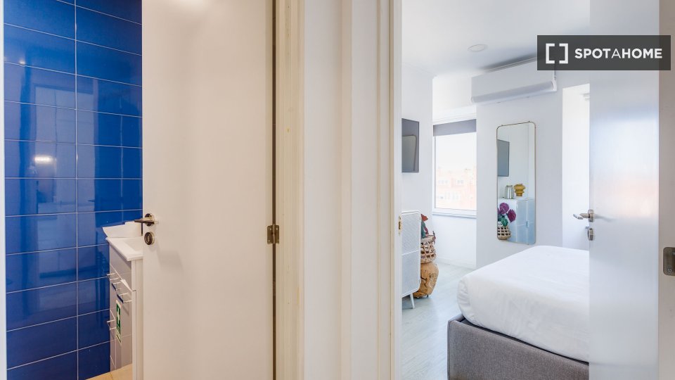 Apartment Lisbon, 1 bed — photo 39