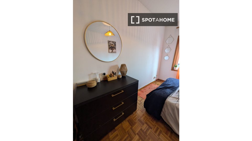 Double room Porto, 3 beds, 90m² — photo 6