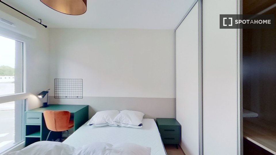 Double room Lille, 12 beds — photo 12