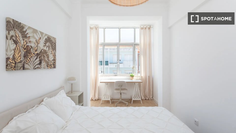 Double room Lisbon, 5 beds — photo 1