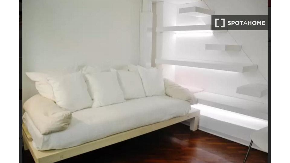 Apartment mono Milan, 34m² — photo 1