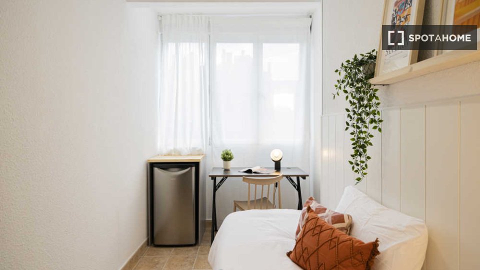 Double room Madrid, 25 beds — photo 40