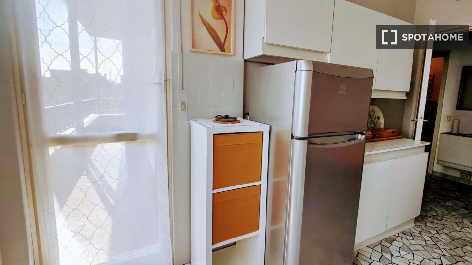 Apartment Milan, 1 bed, 90m² — photo 15