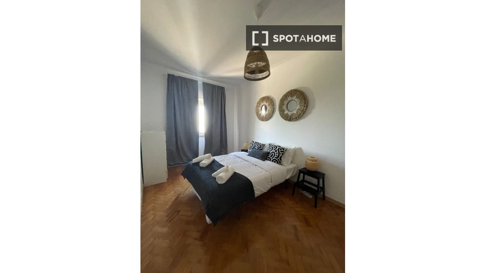 Double room Lisbon, 4 beds, 200m² — photo 12