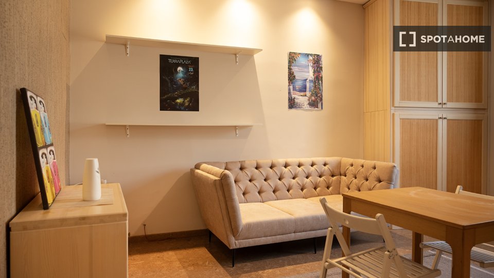 Apartment mono Budapest, 33m² — photo 1