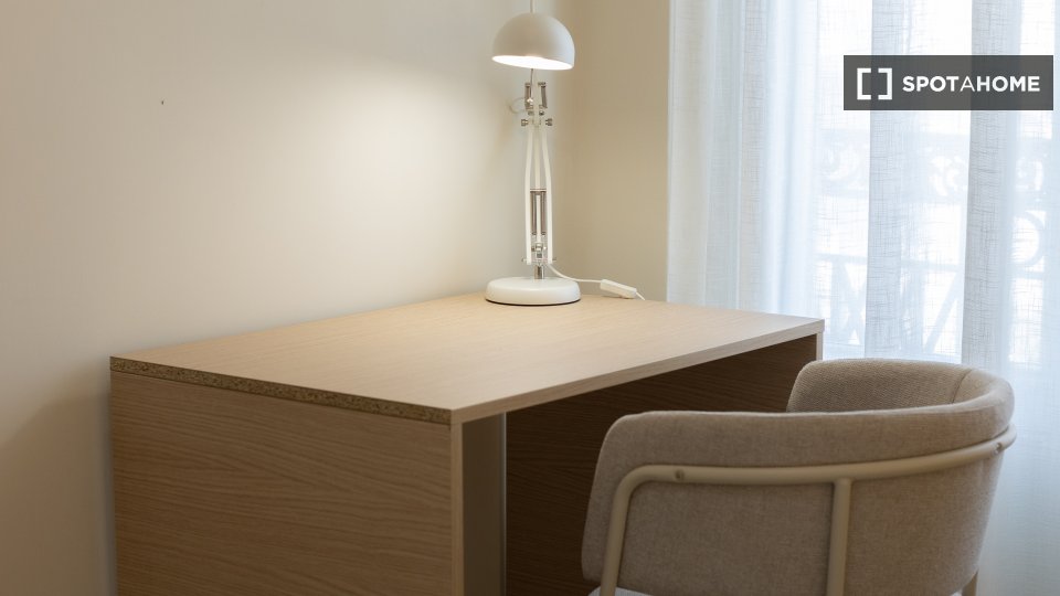 Chambre double Valence, 6 chambres, 100m² — photo 5