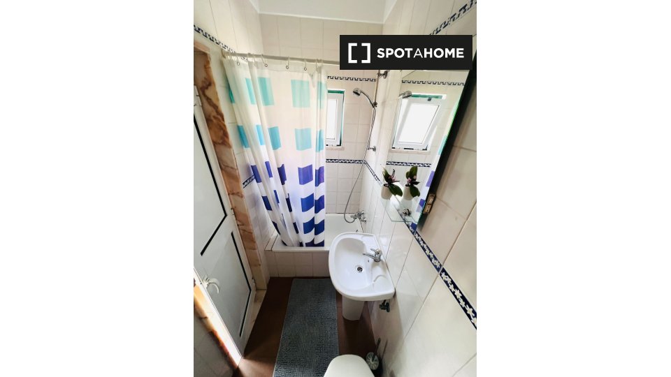 Apartment Lisbon, 1 bed — photo 15