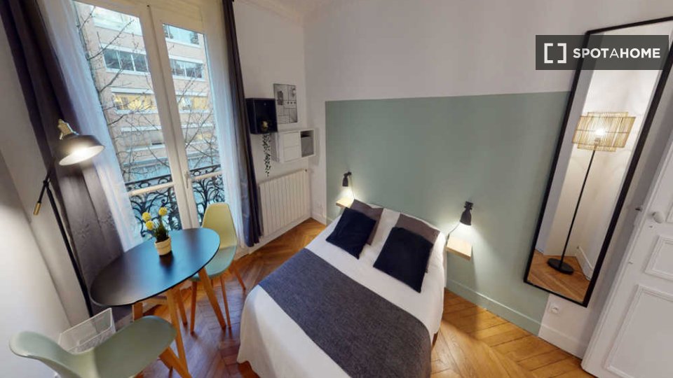 Double room Paris, 3 beds, 60m² — photo 4