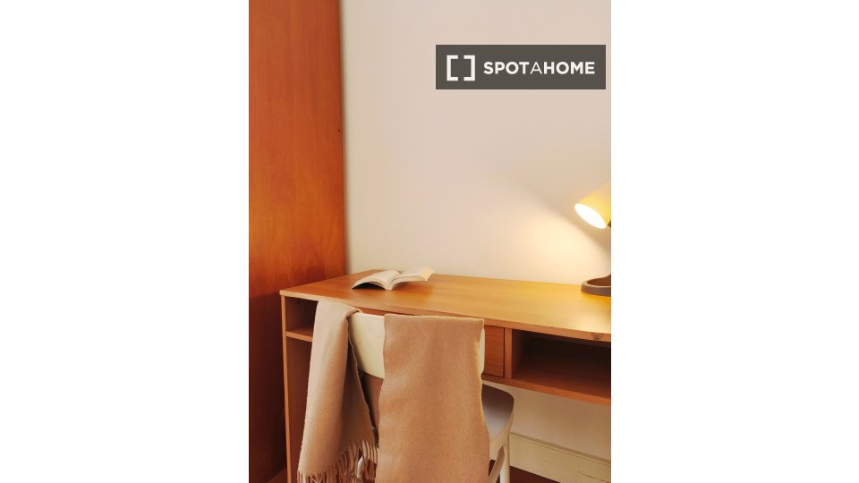 Double room Milan, 3 beds, 75m² — photo 14