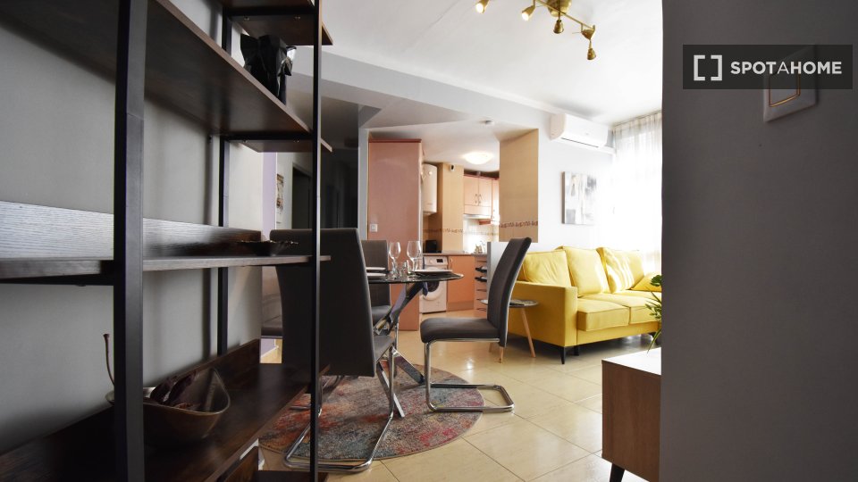 Apartment Malaga, 3 beds, 68m² — photo 15