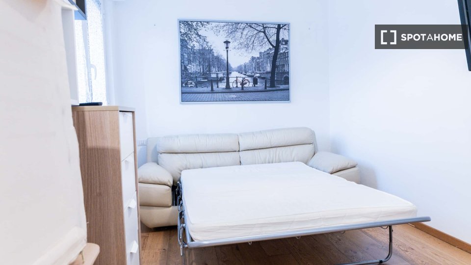Apartment Milan, 2 beds — photo 2
