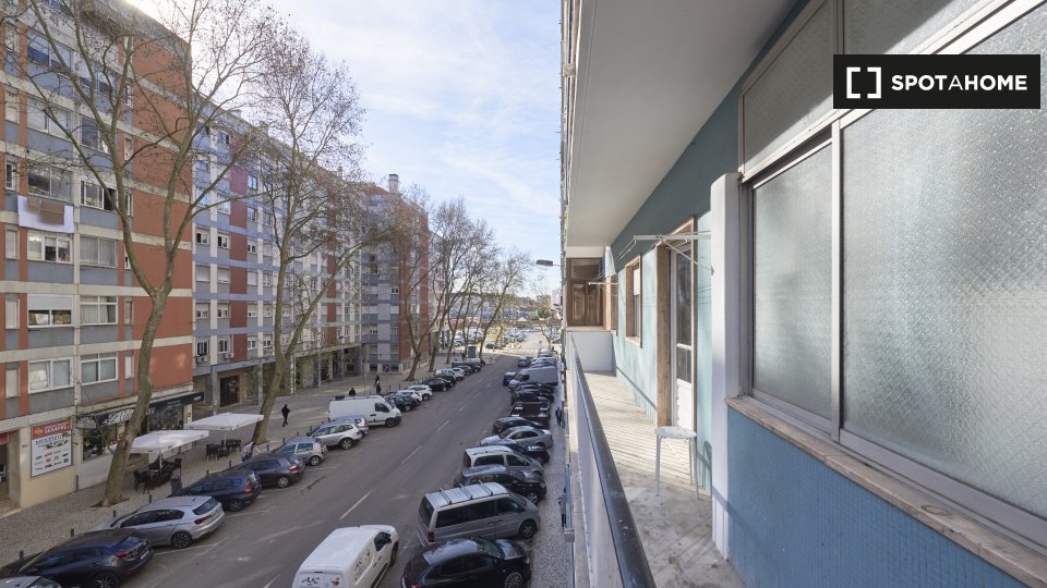 Double room Lisbon, 6 beds — photo 13