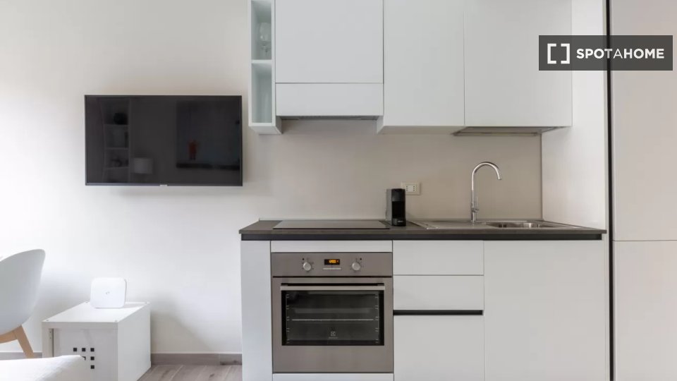 Apartment mono Milan, 26m² — photo 1