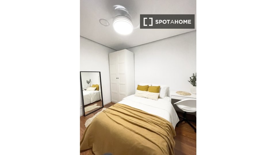 Double room Madrid, 6 beds — photo 7