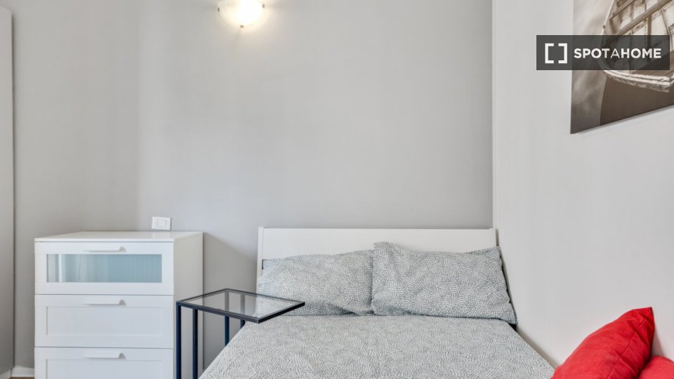 Double room Milan, 4 beds, 102m² — photo 1