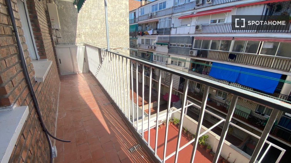 Double room Madrid, 4 beds — photo 18